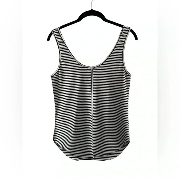 n: PHILANTHROPY Hollywood Striped Sleeveless Tee - Picture 2 of 12